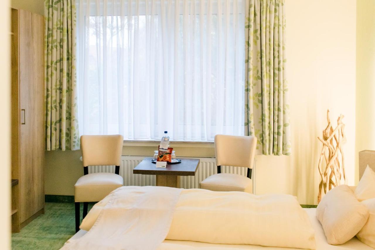 Akzent Hotel Zur Gruenen Eiche Биспинген Экстерьер фото