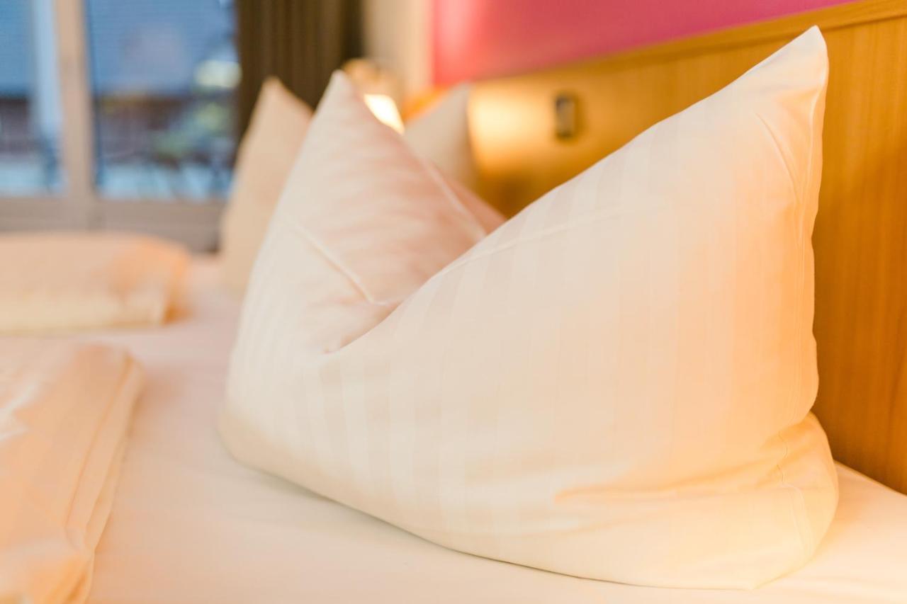 Akzent Hotel Zur Gruenen Eiche Биспинген Экстерьер фото