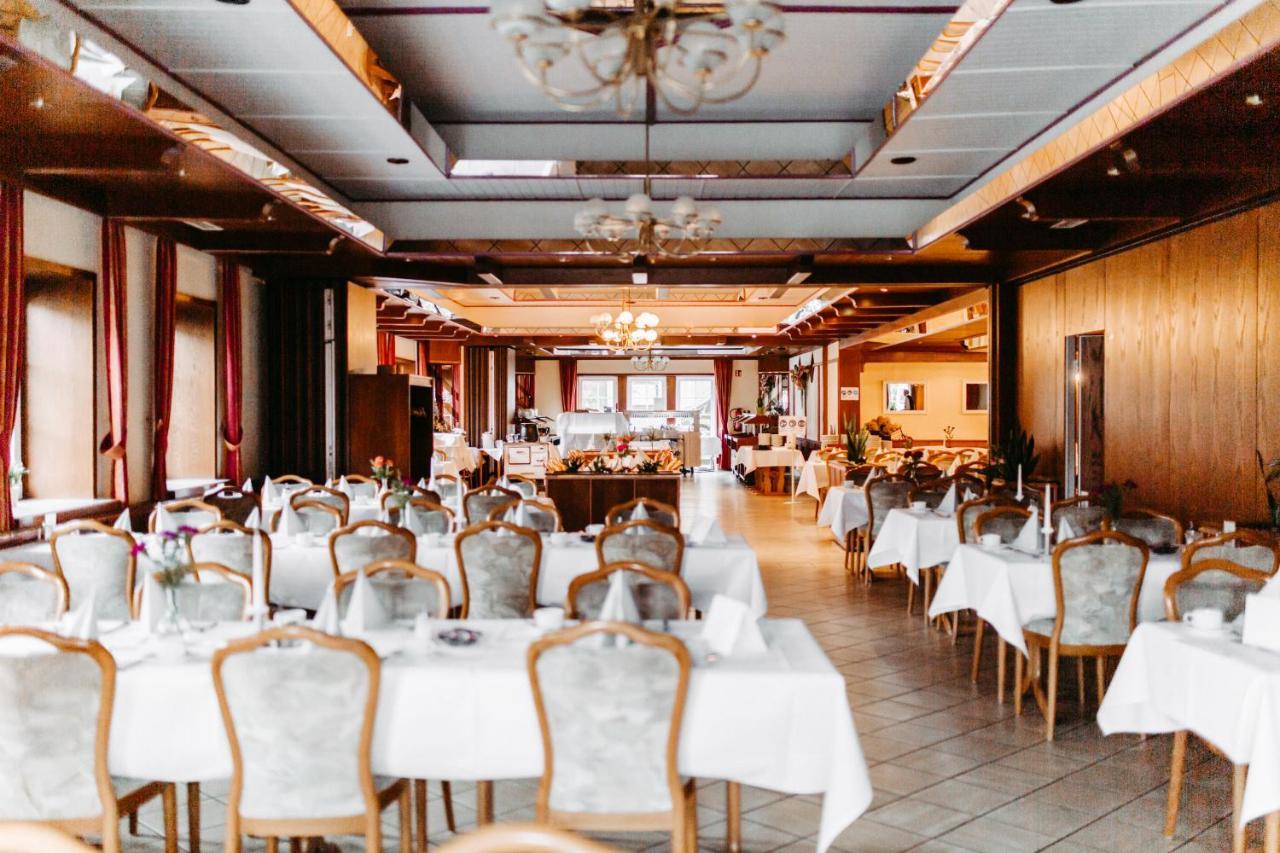 Akzent Hotel Zur Gruenen Eiche Биспинген Экстерьер фото